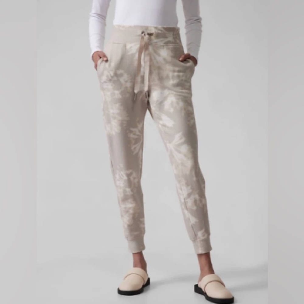 NWOT Athleta Balance Jogger Willow Abalone  Grey, L